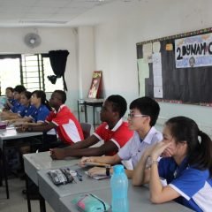 南侨中学活动照片