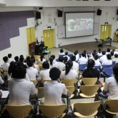 中学/高中组入围作品：戴洁琦（淡马锡初级学院）- 珍惜